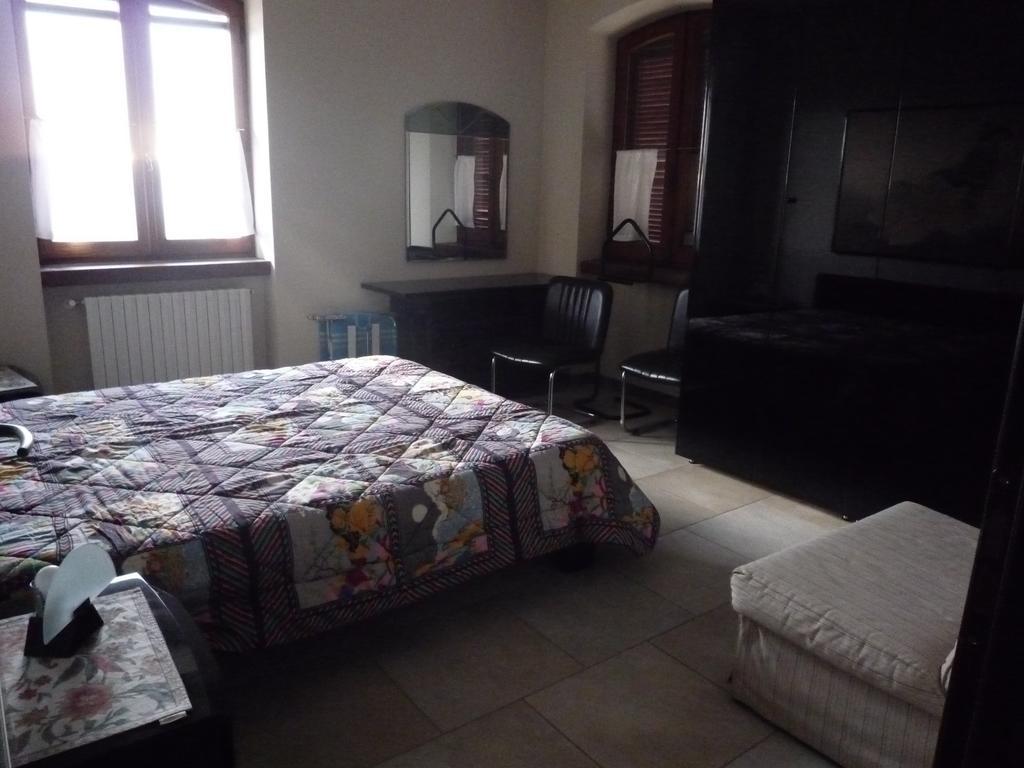 La Vigna Del Parroco Apartman Verduno Szoba fotó